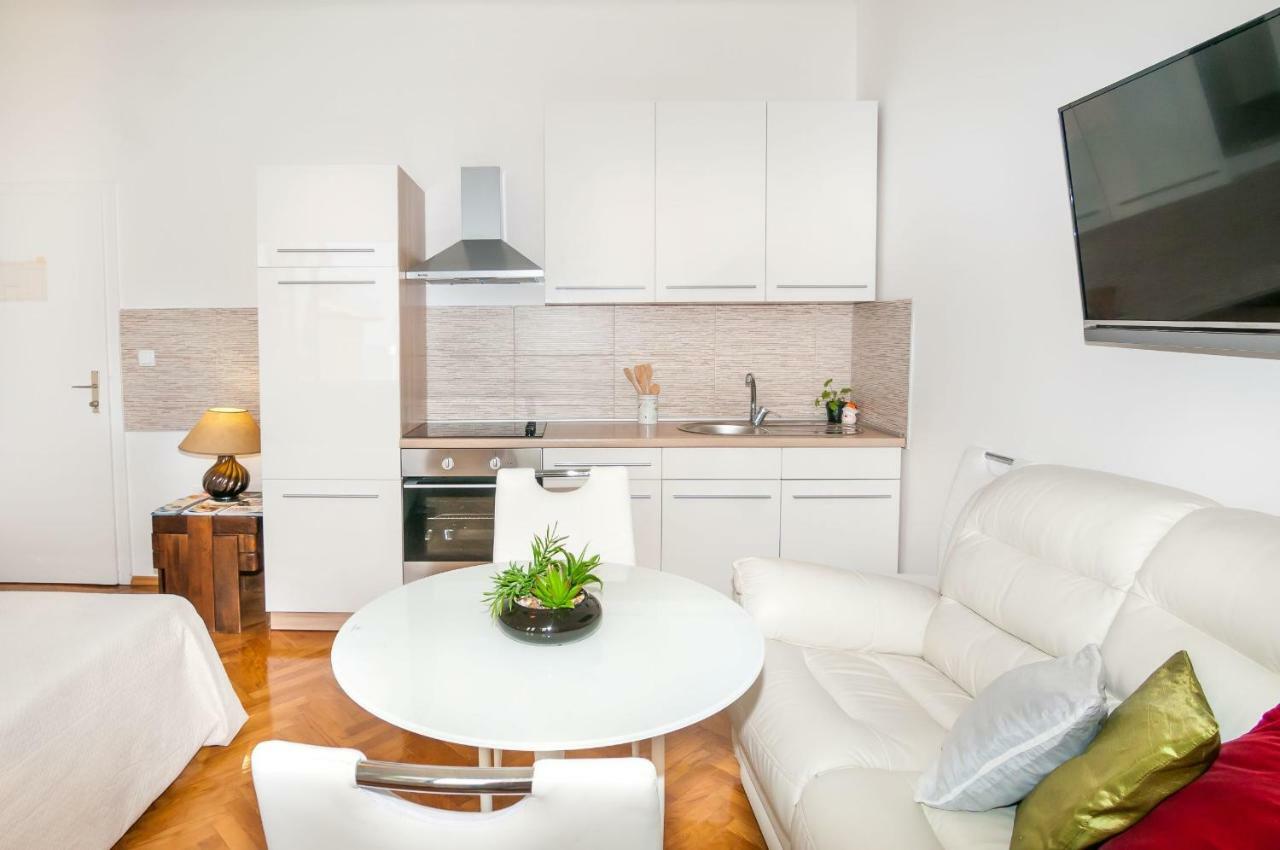 Apartamento Branka Lovran Exterior foto